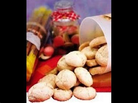 Simak ✅ resep cara membuat kue bolu nah, buat anda yang jauh dari riau, anda bisa membuatnya sendiri dengan paduan resep dari kami. Kue Kering Kelapa - YouTube