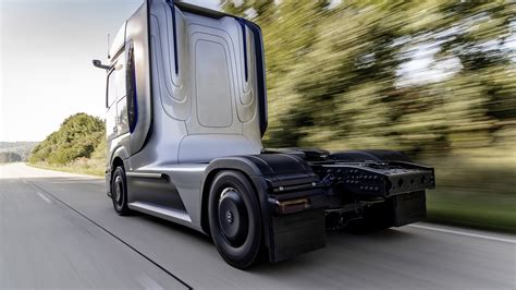 Mercedes Benz Previews Fuel Cell Semi With Genh Truck Concept