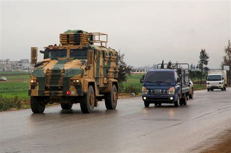 Turkish Column Of 25 Armoured Vehicles Enter Syria Al Bawaba