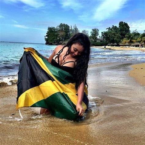 jamaica 🇯🇲 l women with flag jamaican culture jamaica girls jamaican women