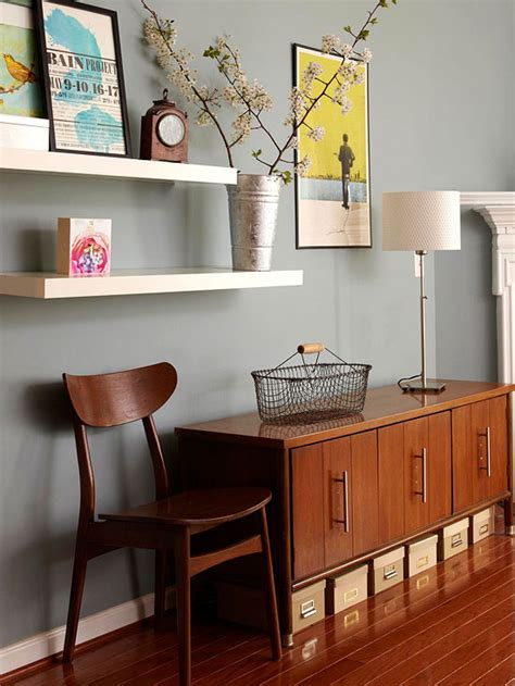 I actually prefer smaller bedrooms to larger ones, says portland, oregon, designer max humphrey, whose own bedroom is on the small side. Tiny Is Beautiful: 11 Small Apartment Furniture and Design ...