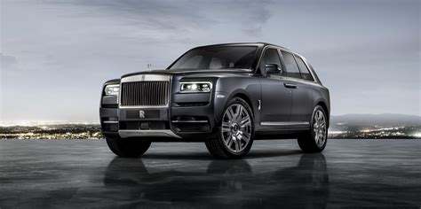 Rolls Royce Cullinan Review 2022 Drive Specs And Pricing Carwow