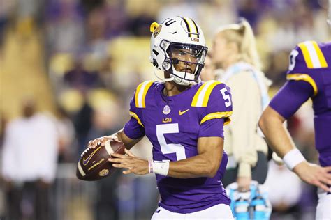 Commanders QB Sam Howell talks relationship with top 2024 draft width=