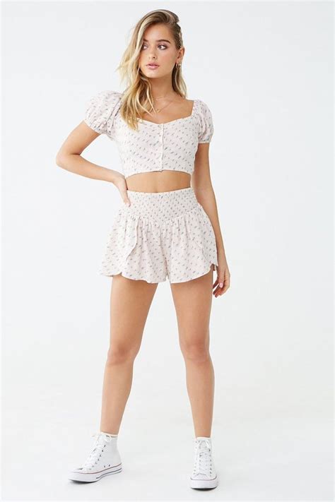 Ditsy Floral Crop Top And Shorts Set Forever 21 Crop Top And Shorts Floral Crop Tops Short Sets