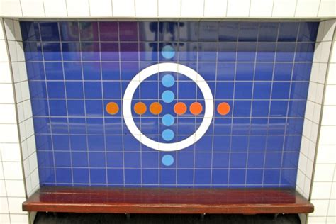 In Pictures Tiles Of The Victoria Line London Underground Tube