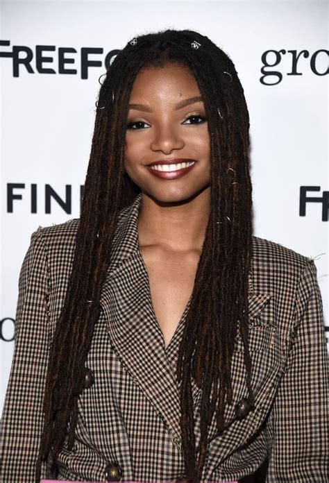 Halle Bailey In A Dark Brown Lip Halle Baileys Best Beauty Looks Popsugar Beauty Photo 6