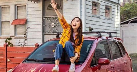 Download lagu nora elena episod 1 secara gratis di stafaband. 'Awkwafina Is Nora From Queens' Episode 1 Review ...
