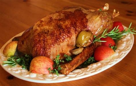 Traditional english christmas dinner recipes. Roast Goose With Apples | Recipe | Christmas roast goose ...