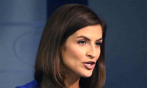 Learn More About Kaitlan Collins Cnn S Chief White House Correspondent