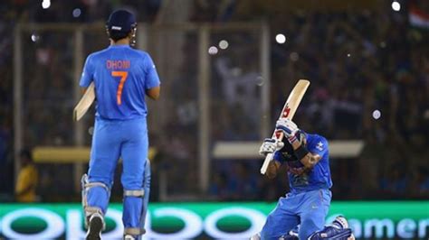 Virat Kohli Shares Picture With Ms Dhoni Remembers Epic Run Chase