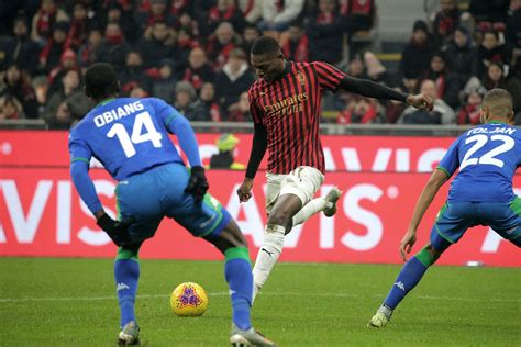 Stefano pioli's men have to take maximum points from home matches, as they have to gear up for a tough run of matches coming up. Sassuolo vs Milan Preview, Tips and Odds - Sportingpedia ...