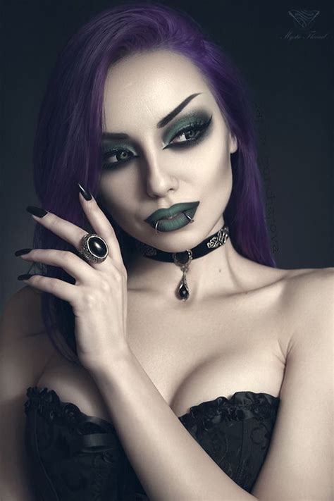 Mystic Thread Gothic Models Goth Women Darya Goncharova