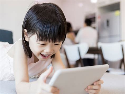 Get learnenglish kids apps on your mobile phone and tablet! 6 Great Reading Apps for Kids | Scholastic | Parents