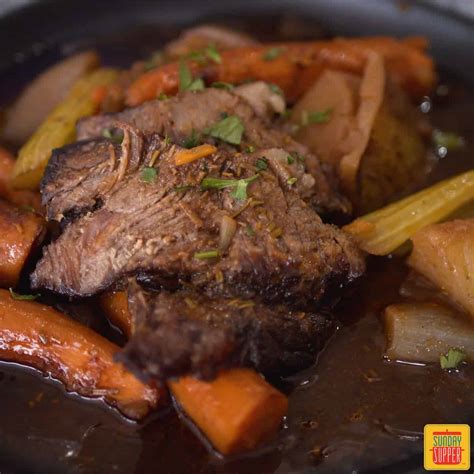 Coarse sea salt, coriander, cumin, cinnamon, garlic, water, chile de arbol and 11 more. Best Beef Chuck Roast Recipe | Sunday Supper Movement