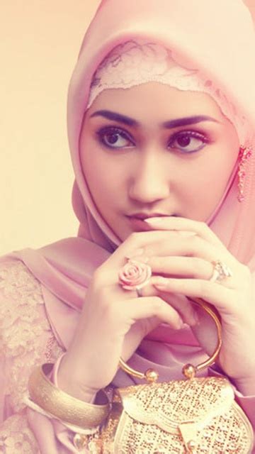 Beautiful Islamic Girls Wallpaper ~ The Beauty Girl In The World
