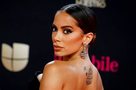 Brazilian Star Anitta Tops Spotify With Booty Grinding Envolver Digital Journal