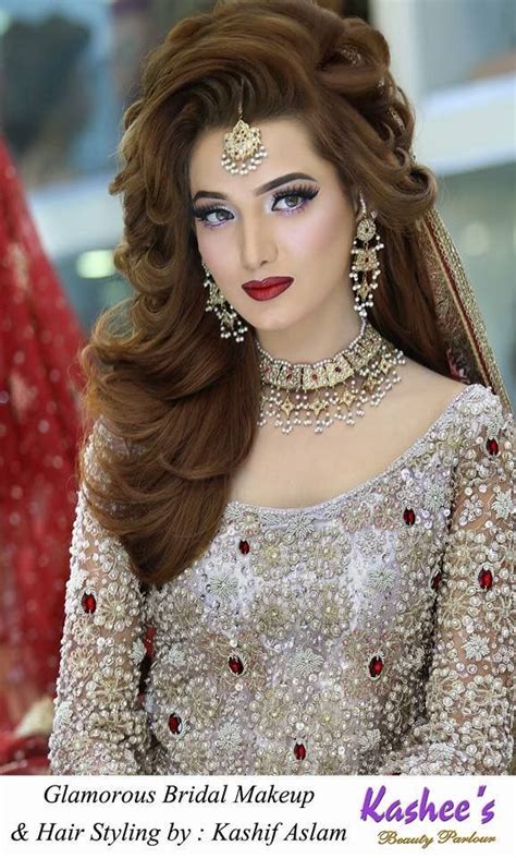 Whereas, pakistan being a cultural region every bride tries to look more gorgeous than the other and by the time pakistani bridal makeup is taking a new turn in the makeup. Pin by انصاری عظمی on Makeup | Pakistani bridal hairstyles ...