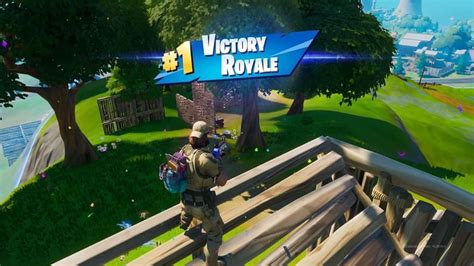 The two victory royale screens are for st. Fortnite Season 4: New glitch allows players to win every ...