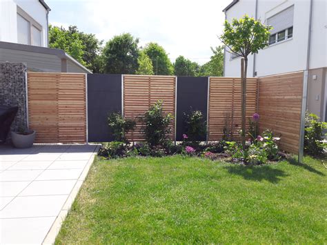 Gartenzaun aus steinen und glass* / gabionenzaun. Pin on Sichtschutz aus Lärche und HPL-Platten