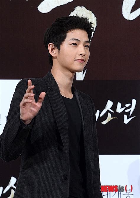 Song joong ki and song hye kyo tied the knot in october 2017 and have since been enjoying their time together as a married couple. RENSHUKKI, Song Joong Ki, Park Bo Young and the rest of the...