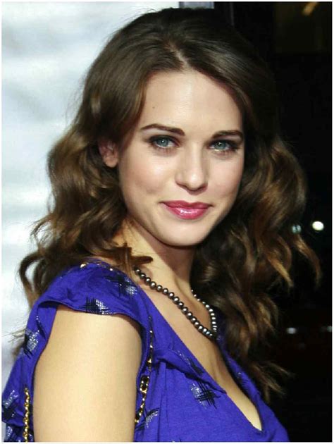 Lyndsy Fonseca Net Worth Measurements Height Age Weight