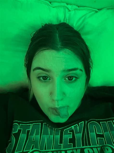 @daddyslilchickenfingers2 on Tumblr