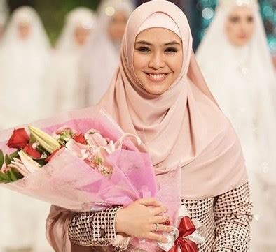 See more of oki setiana dewi on facebook. Biodata Artis Cantik Oki Setiana Dewi Terbaru dan Terlengkap