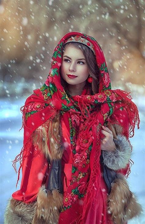 pavlovsky posad shawl russia beauté russe costume folklorique culture russe