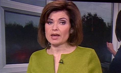 Jane Hill Can You Spot The Clever Trick Bbc Newsreader Jane Hill Used To Make