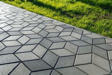 What Are The Benefits Of Choosing Interlocking Pavers