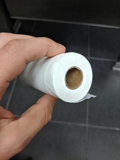 Enzyklopädie Ausbildung Entlang Penis Toilet Paper Roll Finger Springen