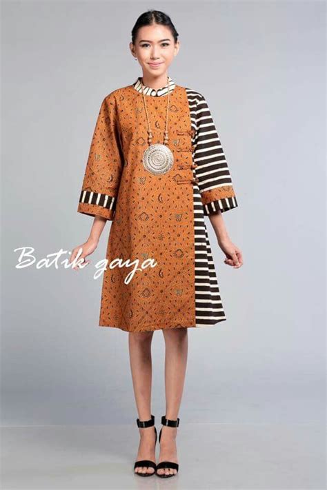 Harga bersaing, melayani pembelian satuan. 30+ Model Baju Wanita Kain Lurik - Fashion Modern dan Terbaru 2020 | PUSAT-MUKENA.COM Jual ...
