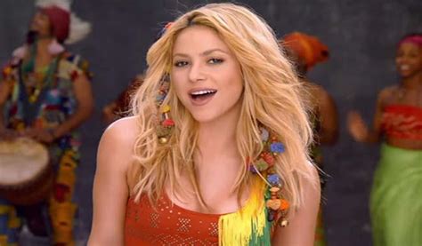 Shakira Joins Colombian Stars Supporting Farc Peace Deal