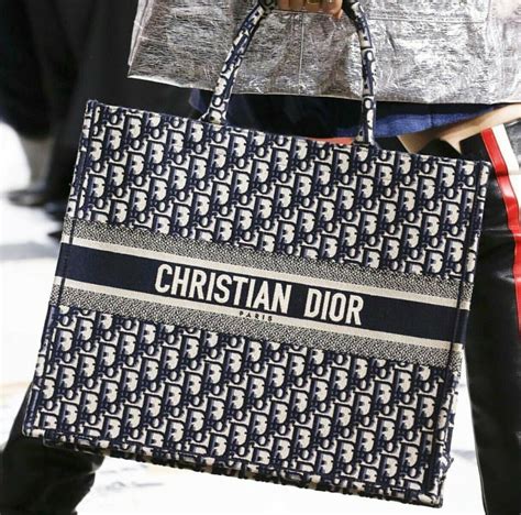 Shop thousands of christian dior tote bags designed by independent artists. Christian Dior Oblique Logo Embroidered Tote Bag Used in ...