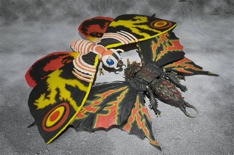 Bandai Mothra And Battra Sh Monsterarts Godzilla Figures Godzilla