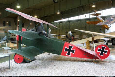 As stated dr1's came from the factory with the steaked finish created by the brushes used, the underside was left a pale shade of blue, they were then personalized. Fokker Dr-1 (replica) - Germany - Air Force | Aviation ...