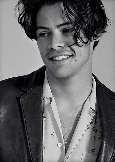 Pin By Sarah W On James Dean Daydream Look In His Eye Harry Styles Wallpaper Harry Styles
