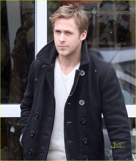 Ryan Gosling Ryan Gosling Stylish Men Peacoat