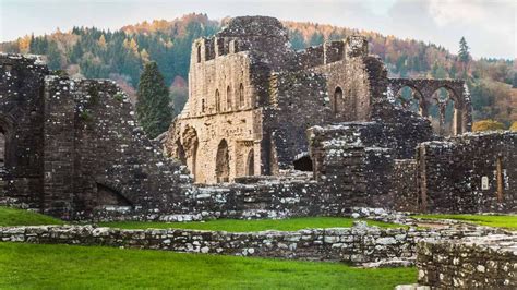 Die Klosterruine Tintern Abbey Monmouthshire Wales Großbritannien