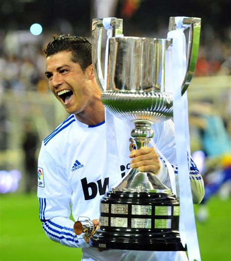 Real Madrid Cristiano Ronaldo Le Héros De La Presse Espagnole