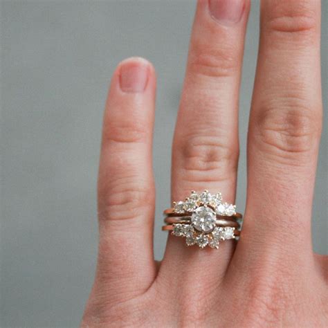 2Ct Round Solitaire Diamond Halo Bridal Set Engagement Ring 14k Yellow