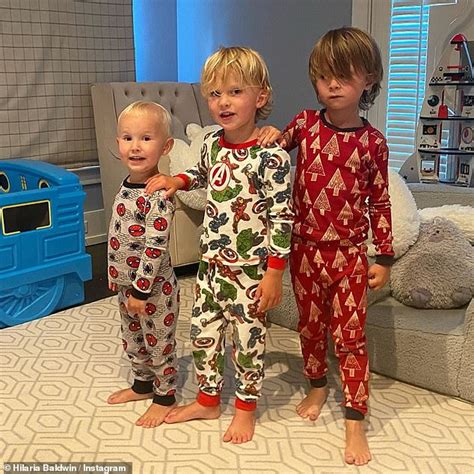 Alec baldwin mentioned in september that his wife wanted to add a fifth child to their family. Pregnant Hilaria Baldwin gives fans a bump update as she ...