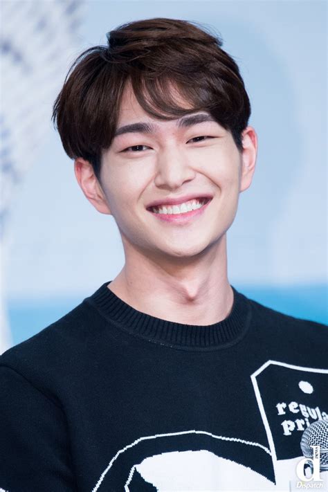 Shinees Onew Personally Served Up Tasty Treats To Sm Entertainment