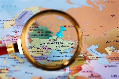Individua hotel a ucraina su una mappa basata sulla richiesta, prezzo o disponibilità e guarda recensioni, foto e offerte su tripadvisor. L'Ucraina Appuntata Sulla Mappa Di Europa Relazioni ...