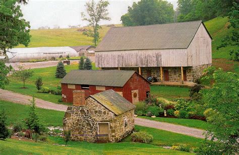 This Looks Justlike A Place Back Home Country Barns Farm Barn