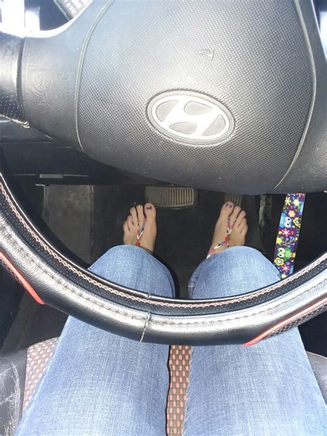 Driving Barefoot 😄👣🛣🚘💕 Photo 🍓§§ Barefootinpublic