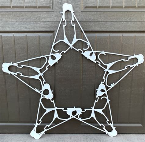 Diy Plastic Hanger Star With Lights Christmas Yard Decor