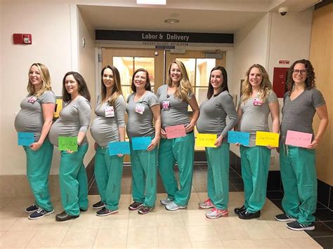 Viral Photo Of Pregnant Nurses Who Work Together At The Same Hospital