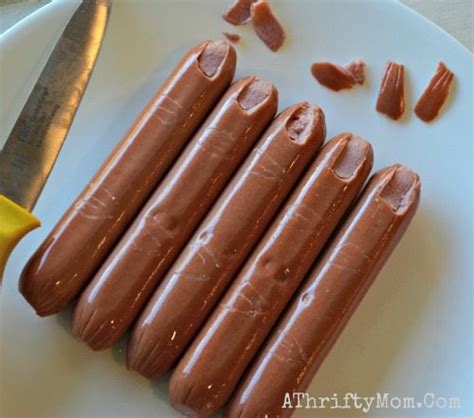 Halloween Party Food For Kids And Adults ~ Bloody Finger