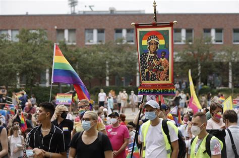 125 Employees Of German Catholic Church Come Out As Queer In Joint